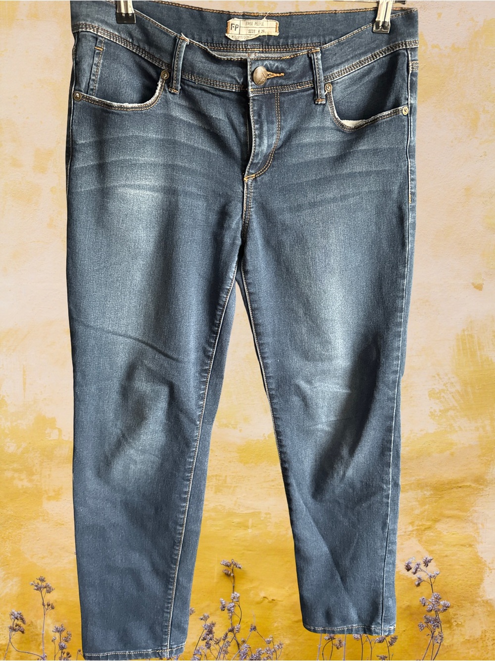 Free People Dark-Wash Cropped Slim Jeans